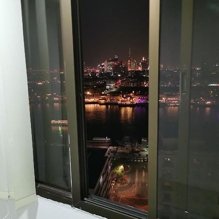 Cloud9 Hostel Dubai Bagian luar foto