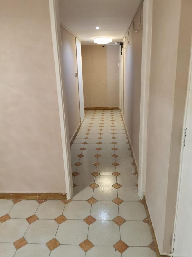 Cloud9 Hostel Dubai Bagian luar foto
