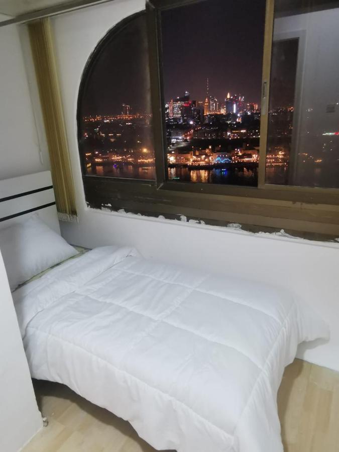 Cloud9 Hostel Dubai Bagian luar foto